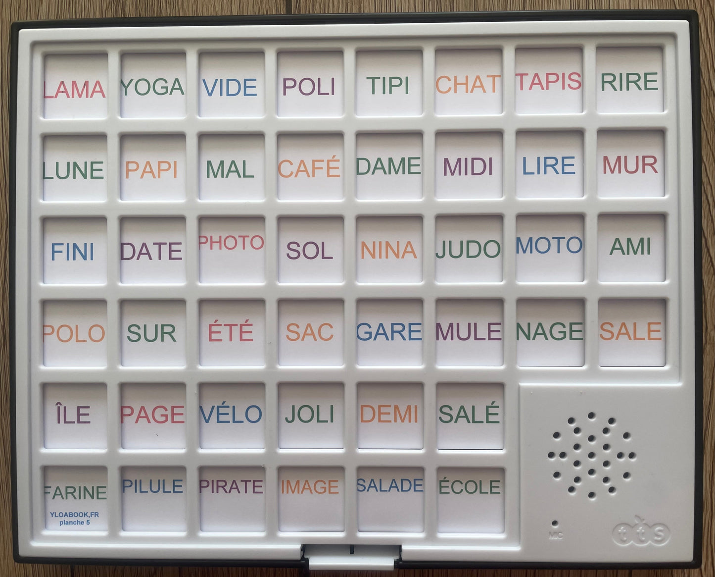 Tableau bavard éducatif interactif avec mots colorés pour apprendre à lire aux enfants