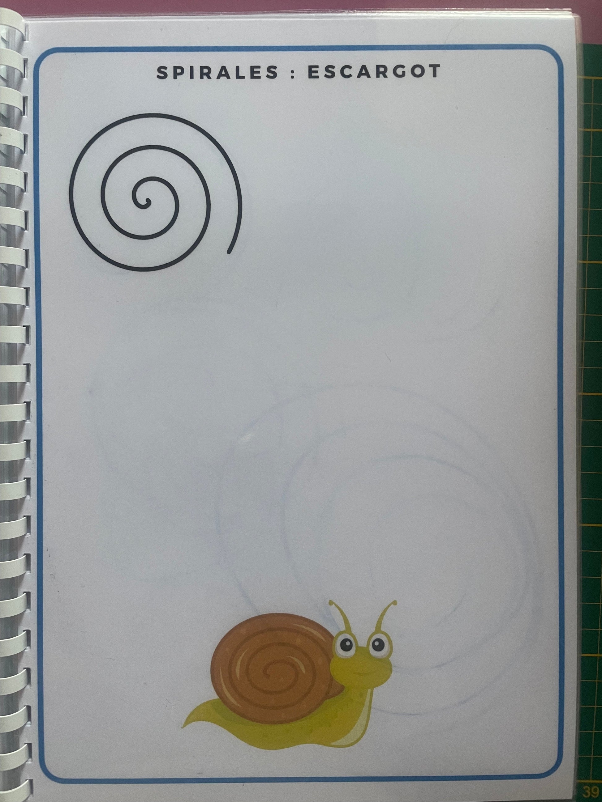 Page de livret graphisme avec spirale escargot pour motricité fine enfant A4 plastifié réutilisable